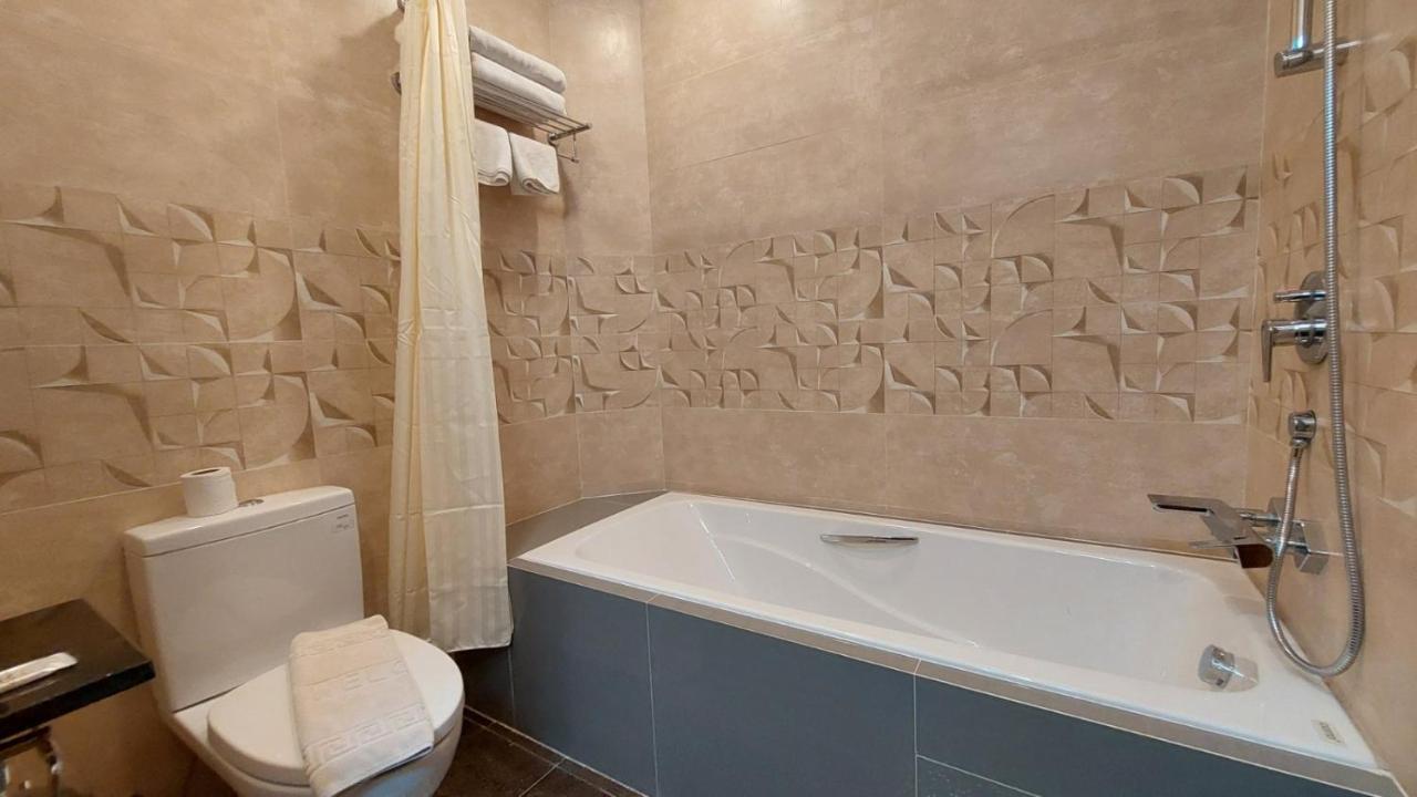 Grand Galaxy Hotel